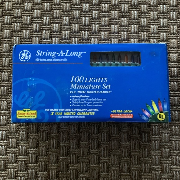 NIB GE String-A-Long Red Miniature Light Set 100 Count 45 ft Green Wire - Picture 1 of 6